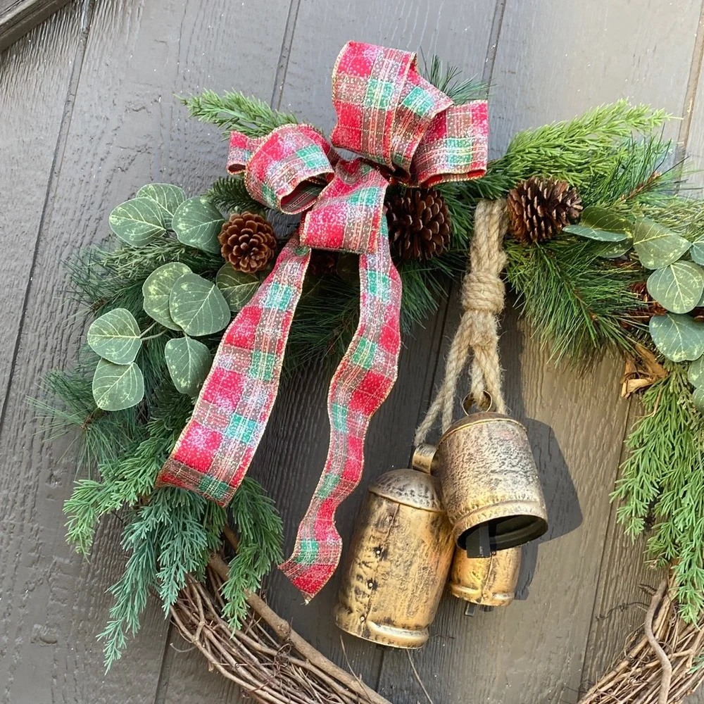 Festive Green and Gold Holiday Wreath